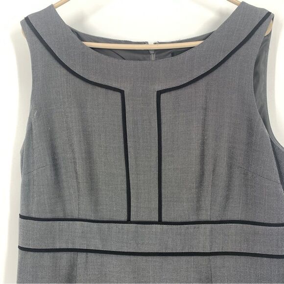 Black Label by Evan Picone Sz 14 Sleeveless Gray Sheath Dress with Black Piping - Picture 2 of 11